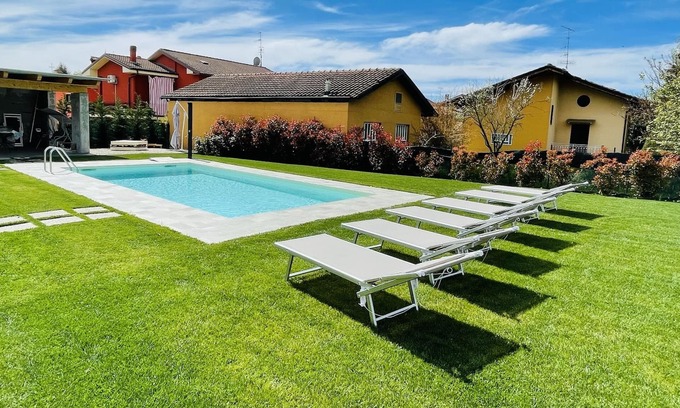 Piobesi d'Alba Apartment | Stunning private apartment with exclusive swimming pool near Alba