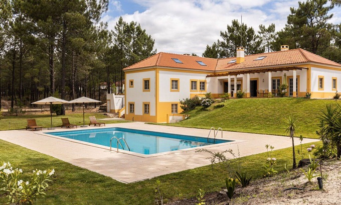 Cachopos House | Stunning private villa for 8 guests with private pool, TV and terrace