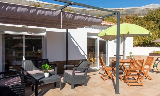 Mezquitilla Villa | Stunning private villa for 2 people with private pool, WIFI, A/C, TV, patio and parking