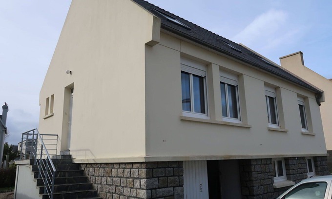 Sibiril House | Stunning private villa for 4 people with WIFI, TV and parking