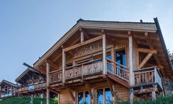 Vex House | Stunning private villa for 6 people with WIFI, TV, terrace and panoramic view