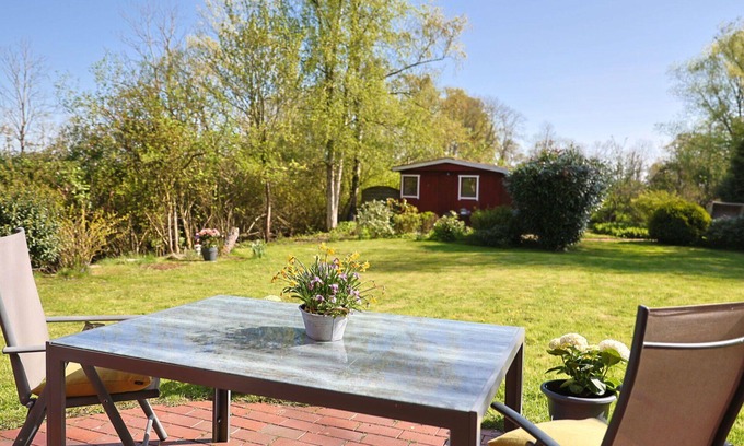 Oberndorf House | Stunning private villa for 5 people with WIFI, TV, terrace and pets allowed