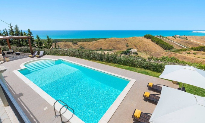 Montallegro Villa | Stunning private villa for 6 guests with private pool, A/C, WIFI and terrace