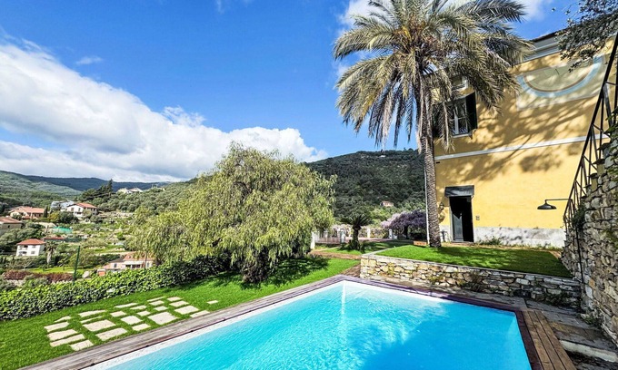 Pontedassio Villa | Stunning private villa for 8 guests with private pool, A/C, WIFI, patio, panoramic view and park.
