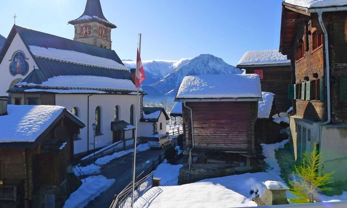 Riederalp House | Stunning private villa for 8 guests with WIFI, TV, patio, panoramic view and parking