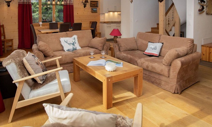 Villars-sur-Ollon House | Stunning private villa for 9 guests with WIFI, TV and patio