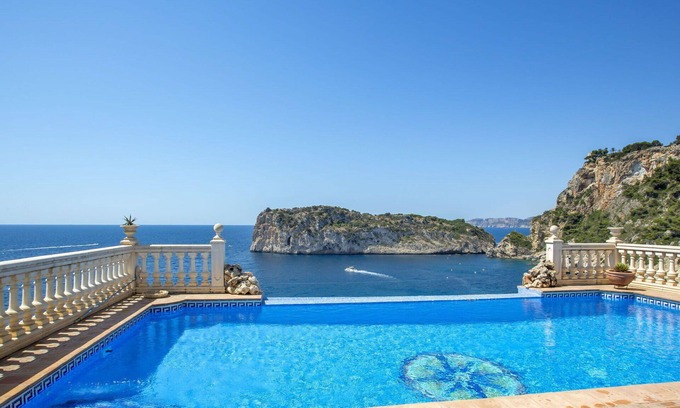 Cap de la Nau Villa | Stunning private villa for 12 guests with private pool, A/C, WIFI, TV and patio