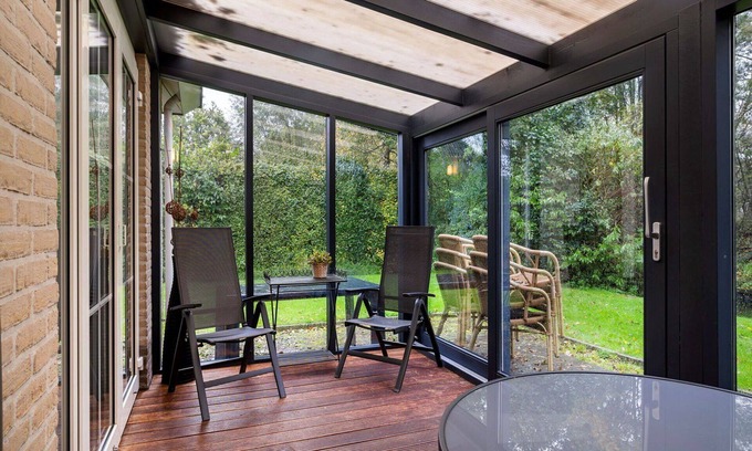 Eernewoude House | Stunning private villa for 5 guests with WIFI, TV, patio and parking