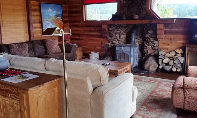 Angel Fire House | Stunning Ranch Headquarters Log Home