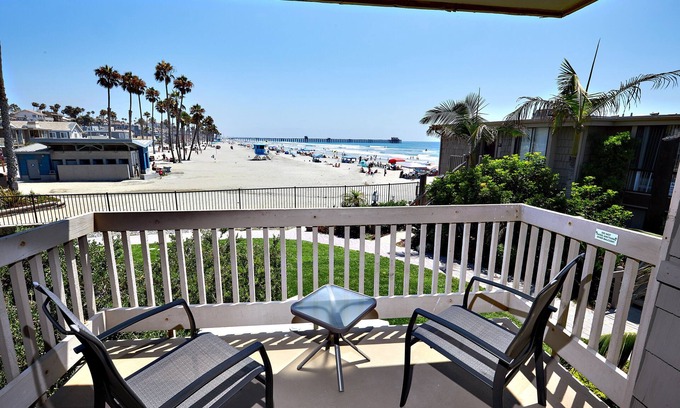 Townsite Condo | Stunning Remodel with Unbeatable Panoramic Ocean Views!