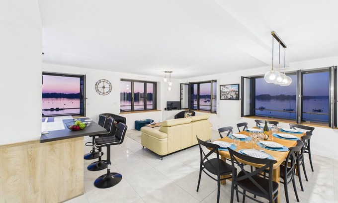 Ile-Tudy Apartment | Stunning Sea View – Bright Apartment for 7