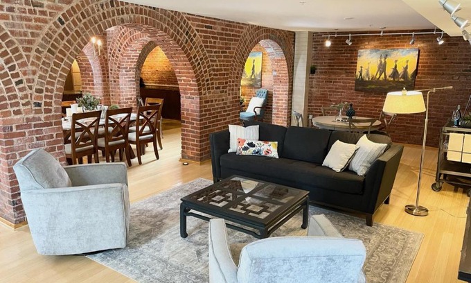Greenville Downtown Apartment | Stunning & Spacious 3BR Downtown Condo