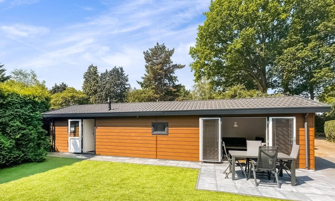 Krachtighuizen House | Stunning (sta)caravan in Putten
