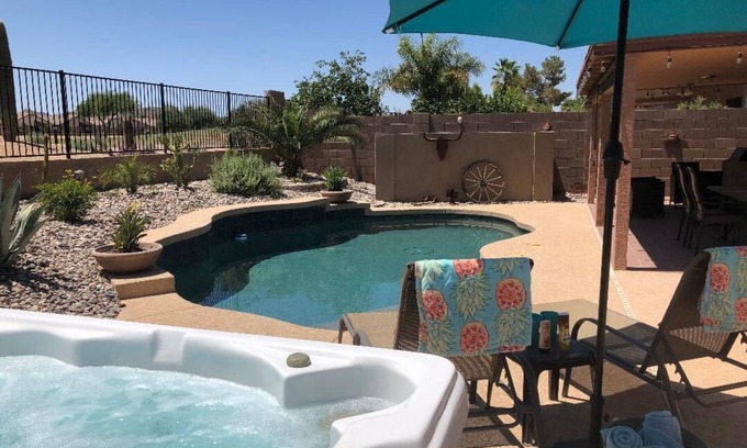 San Tan Valley House | Stunning sunset and Golf course views from the pool deck!