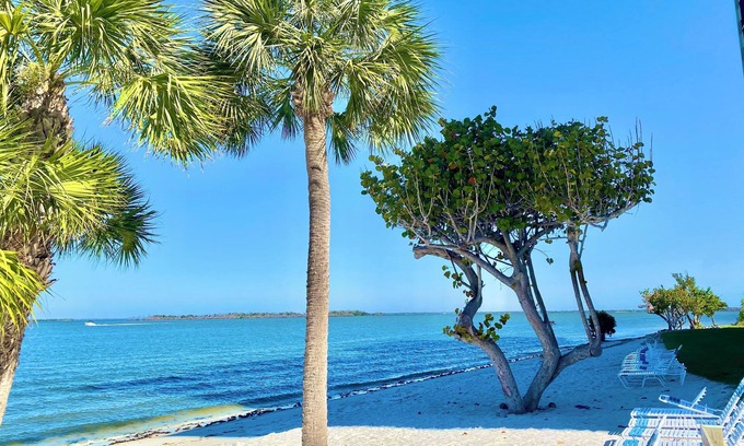 Punta Rassa Condo | Stunning Sunsets & Water Views w/Heated Pool & Beach Near Sanibel