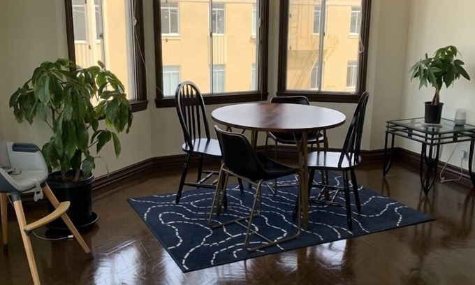 Marina District Apartment | Stunning top floor 2 bedroom apt in the Marina, one block from the bay and park