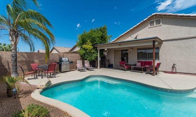Rosevale House | Stunning Tucson Retreat- "Oasis del Sol"