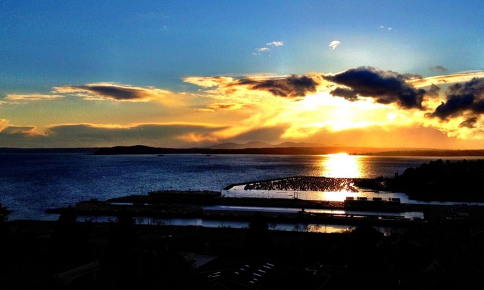 West Queen Anne House | Stunning View Apartment in 5 Star Queen Anne Home
