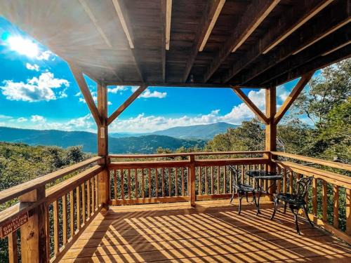 Sugar Mountain Apartment | Stunning View & Long, Cozy & Serene, Close2Resort
