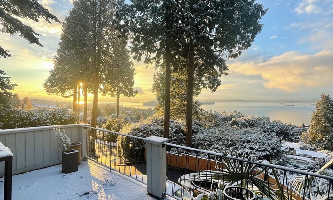 West Vancouver House | Stunning Views in West Vancouver w/Pool + Hot Tub close to Downtown Vancouver