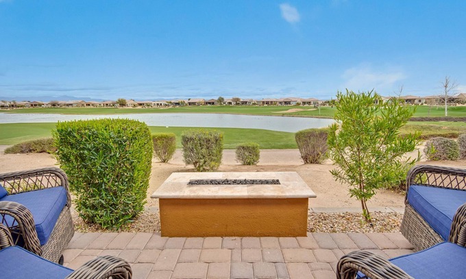 Encanterra House | Stunning Views of the Golf Course