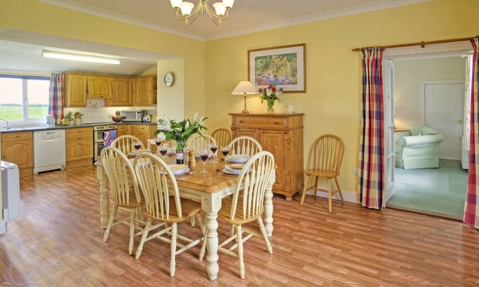 Belford Cottage | Stunning views over open farmland with sheep outside your windows