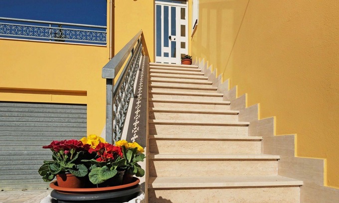 Ripatransone House | Stunning villa for 6 guests with WIFI, A/C, TV, terrace, pets allowed and panoramic view