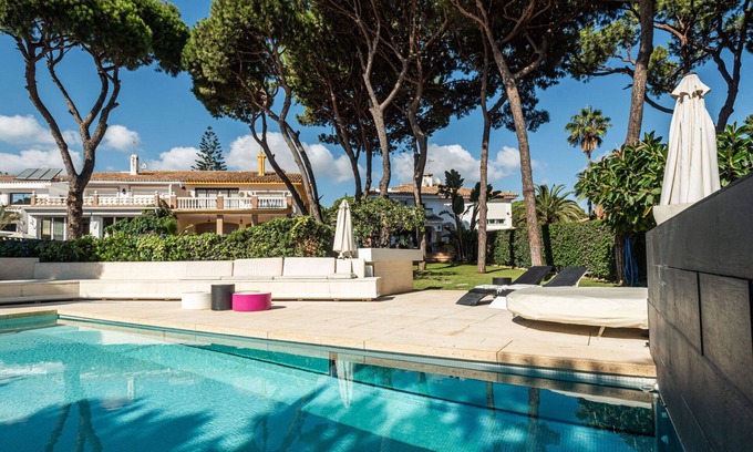 Cabopino House | Stunning villa for 10 people with A/C, private pool, WIFI and patio