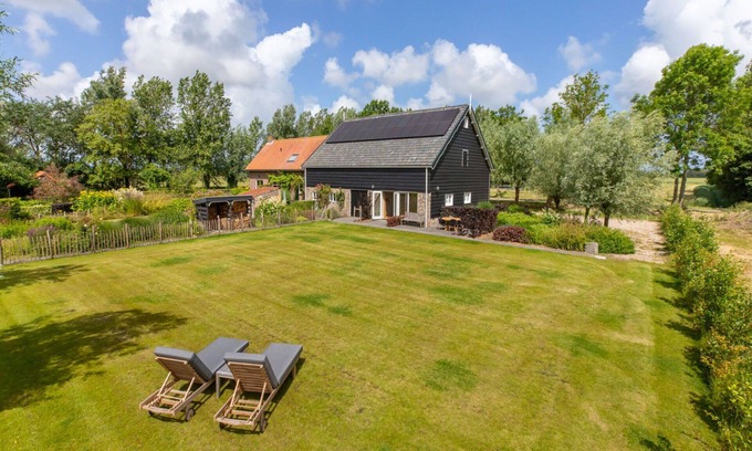 Grijpskerke House | Stunning villa for 4 people with WIFI, TV, terrace and panoramic view