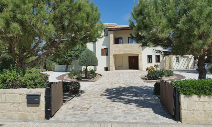 Aphrodite Hills Villa | Stunning Villa in Aphrodite Hills Golf Resort and Spa
