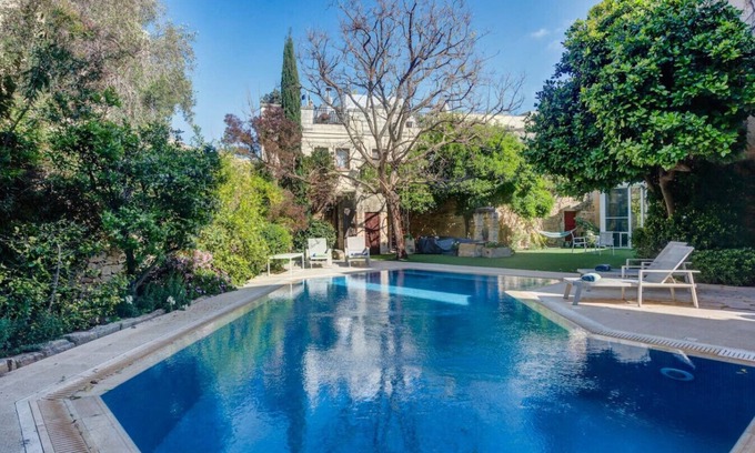 Balzan Villa | Stunning Villa with private pool & large terrace!