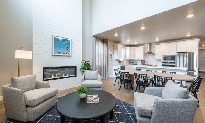 Park City House | Stunningly Fashionable New Home, Close to Park City & 3 World Class Ski Resorts!