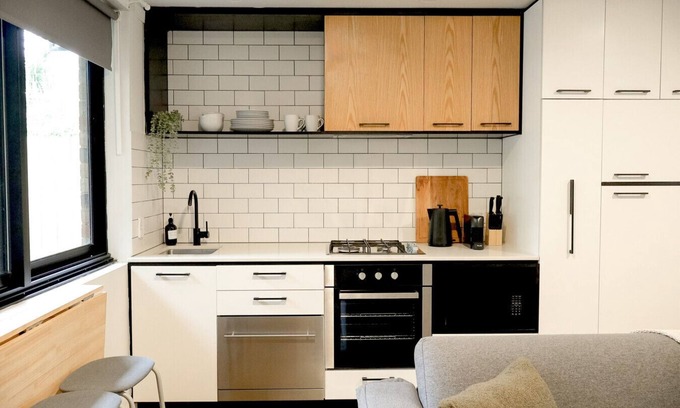 East Melbourne Apartment | Stylish 1 Bedroom Apartment Near MCG
