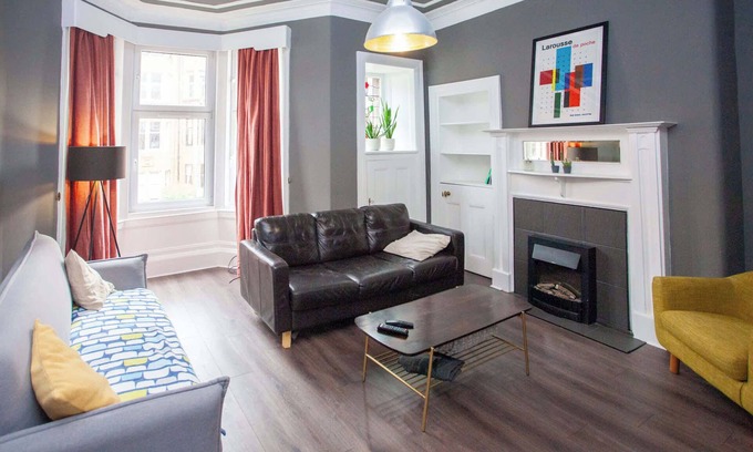 North West Apartment | Stylish 1 Bedroom Flat in Glasgow West End