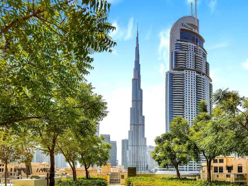 Downtown Dubai Apartment | Stylish 1BR DOWNTOWN Apartment with BALCONY - NEXT TO DUBAI MALL & BURJ KHALIFA