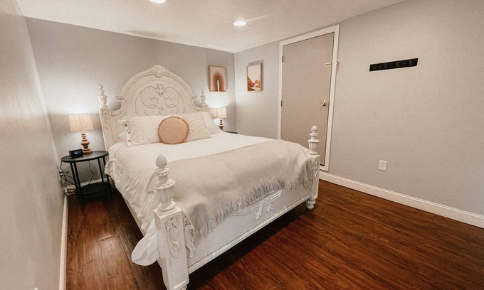 Millersburg Apartment | Stylish 1BR in Amish Country: Tourist Area