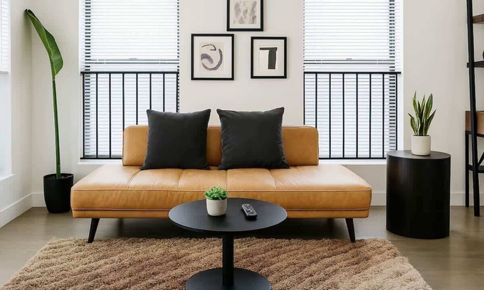 West Loop Apartment | Stylish 1BR in West Loop
