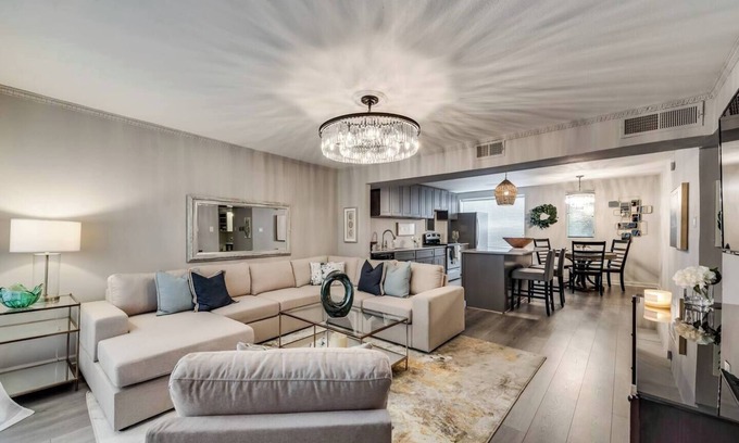 Old East Dallas Condo | Stylish 2-bed, 1 1/2 bath retreat in Central Dallas with private patio, pool access, and award-winning courtyard.