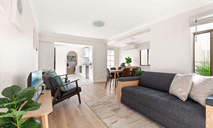 Leichhardt House | Stylish 2-Bed House in Leichhardt