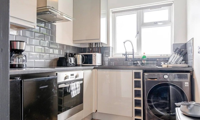 Moseley Apartment | Stylish 2 Bedroom Birmingham Apartment