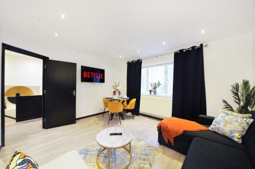 Cavendish Apartment | Stylish 2-Bedroom Flat in Prime London Location