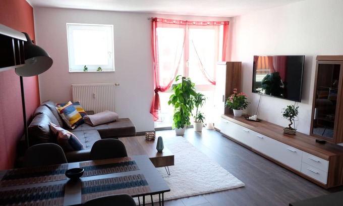 Markkleeberg Apartment | Stylish 2-room apartment with many extras!