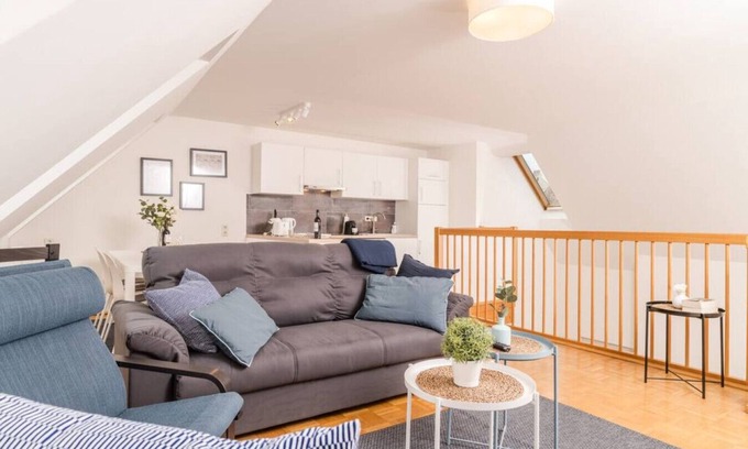 Lend Apartment | Stylish 2BR for Families in Graz