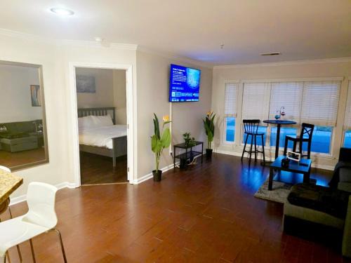 Fourth Ward Apartment | Stylish 2BR Retreat in Downtown Charlotte