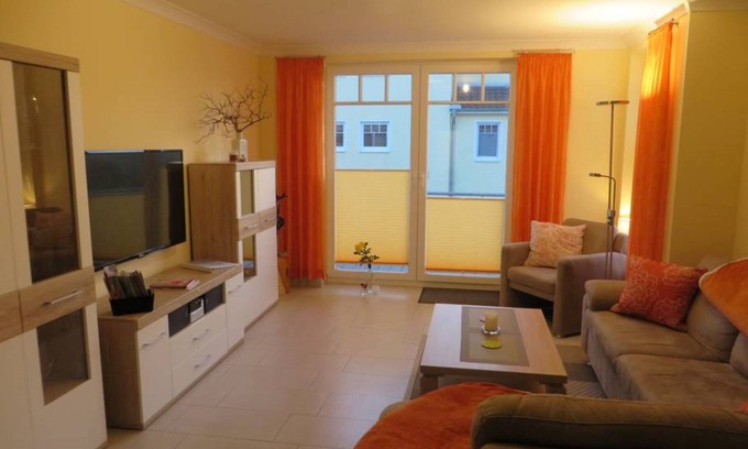 Borgerende Apartment | Stylish 3 rows App. up to 4 people + Toddler + wifi, 250 m to the Baltic Sea
