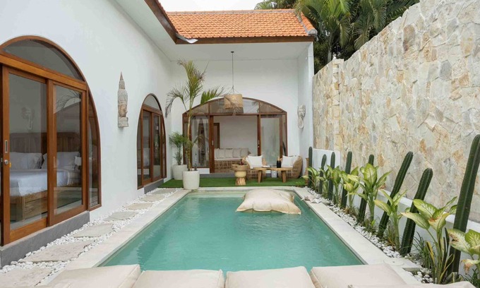 Padonan Villa | Stylish, 3BR Villa with Private Pool in Canggu