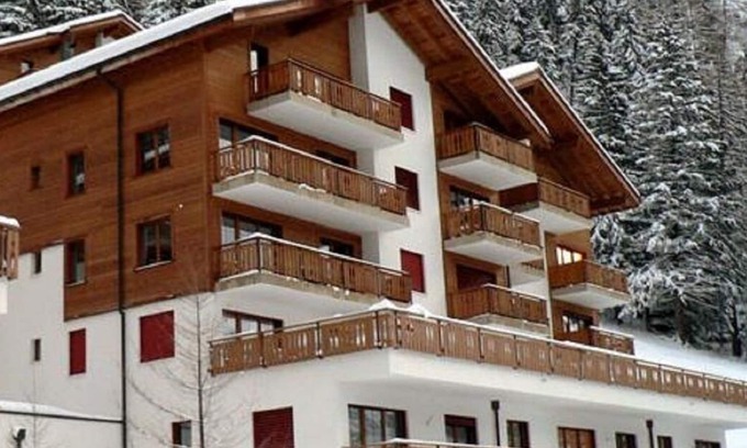 Leukerbad Apartment | Stylish Apartment in the Ski and Thermal Spa Resort of Leukerbad