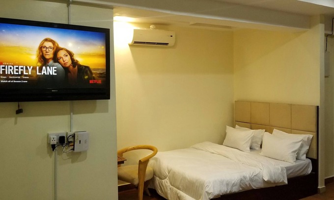 Upanga East Apartment | Stylish apartment with free Wi-Fi and Pool and Gym