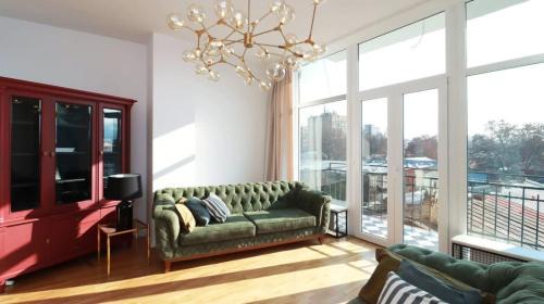 Chugureti Apartment | Stylish & Authentic 2BR Retreat in Central Tbilisi - Wehost