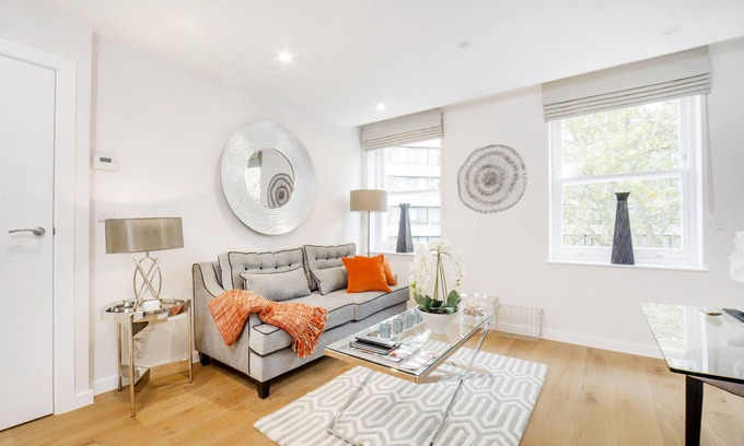 Courtfield Apartment | Stylish Boutique One Bedroom in Kensington